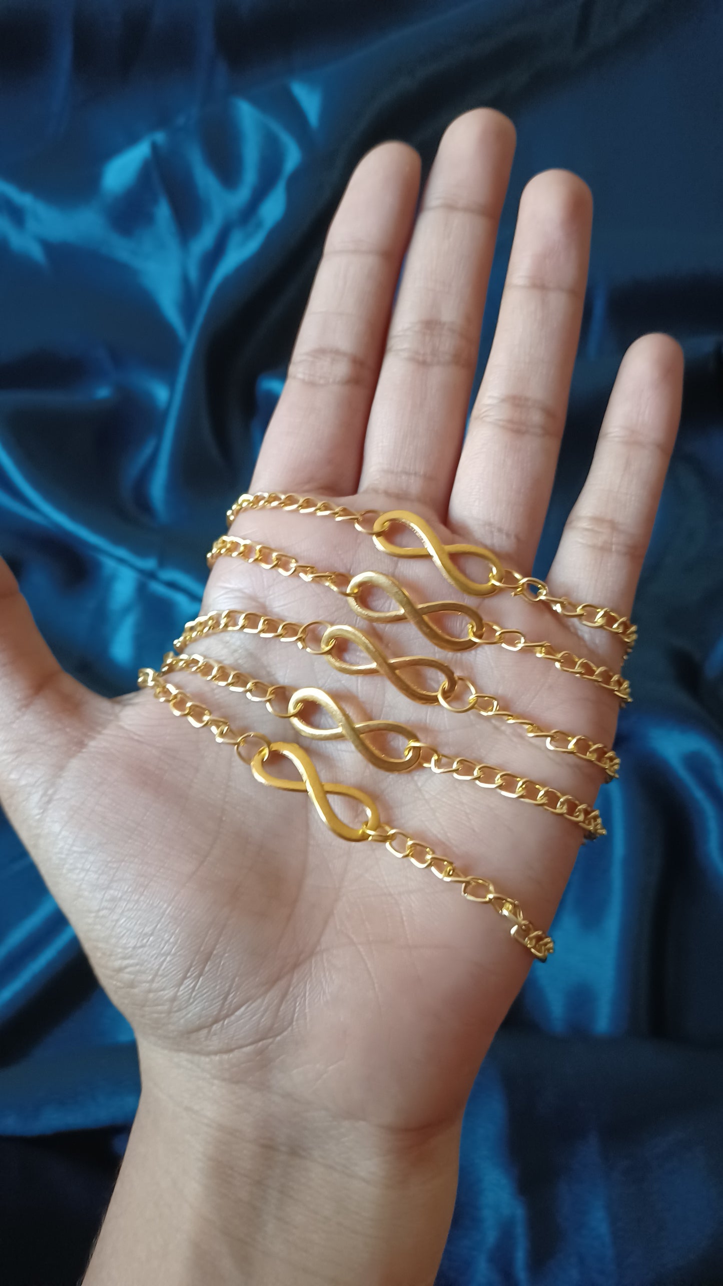 Infinity chain bracelet (golden)
