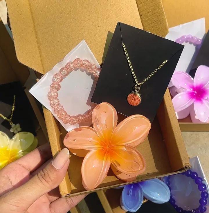 πΊ Ocean Bloom Gift Set β A Splash of Serenity