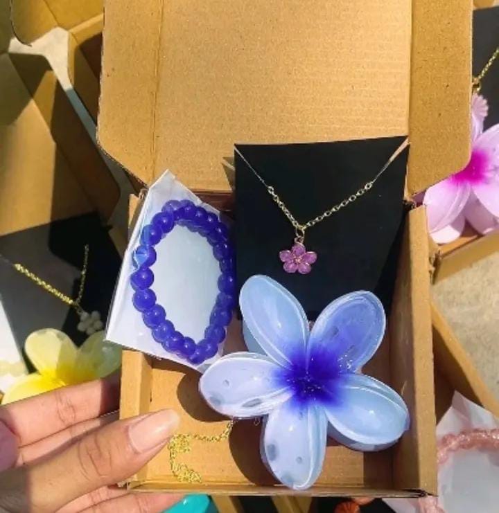 πΊ Ocean Bloom Gift Set β A Splash of Serenity
