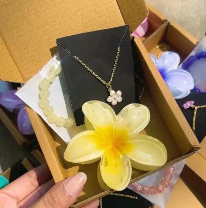 πΊ Ocean Bloom Gift Set β A Splash of Serenity