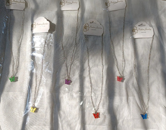 Minimal butterfly Neckchains.