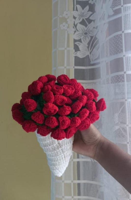 🌹 Deluxe Handmade Crochet Rose Bouquet – Eternal Love in Every Stitch 🌹