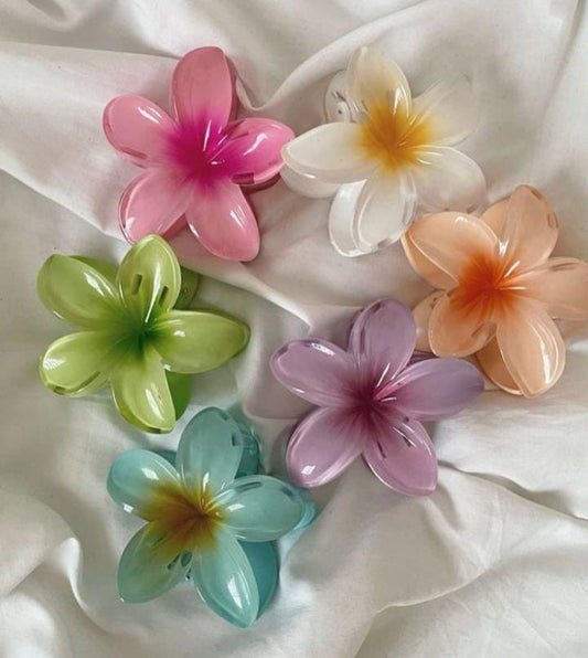 🌸 Glossy Floral Hair Claws( for 1)